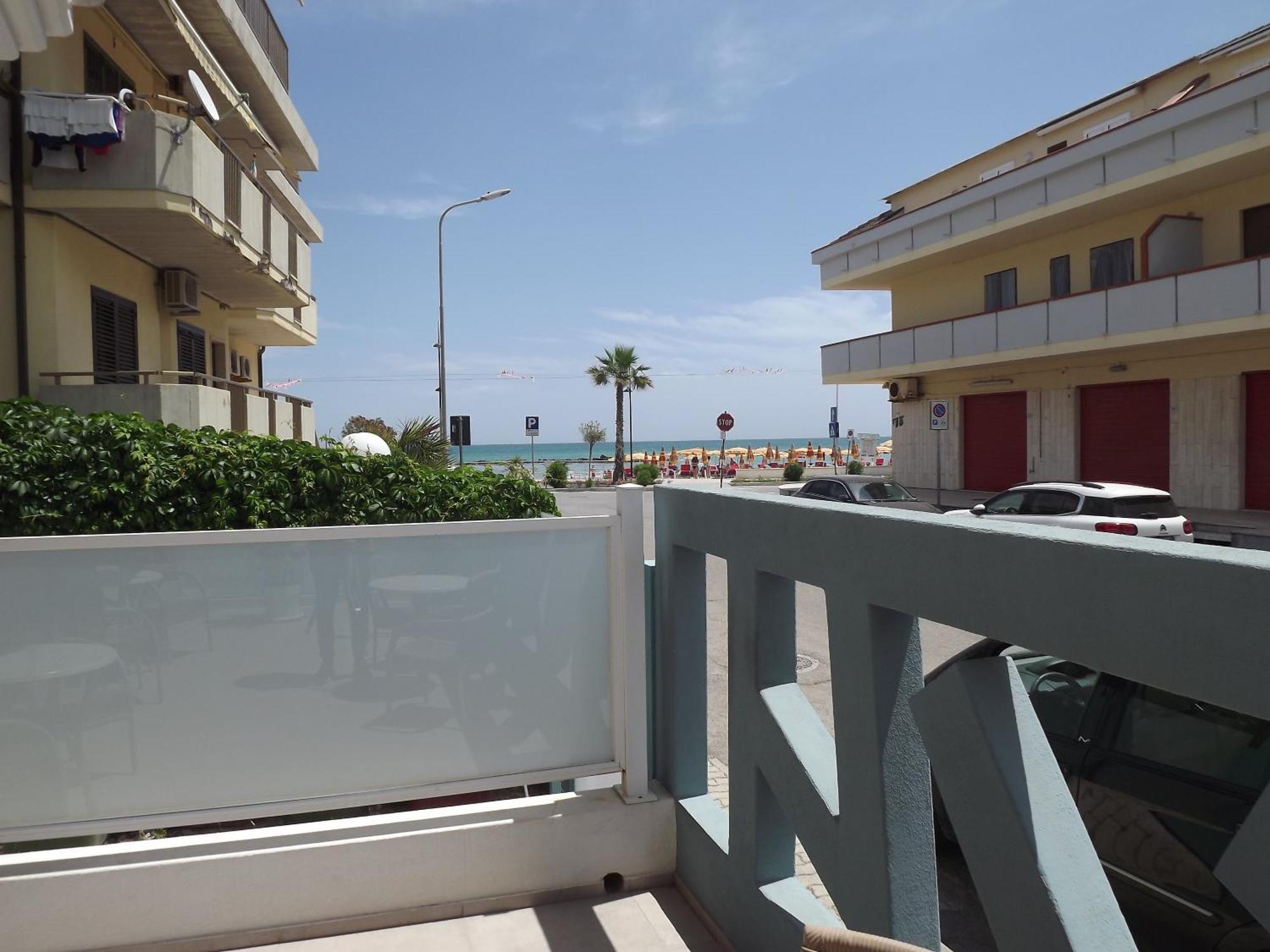 Residence Twigha Martinsicuro Kültér fotó