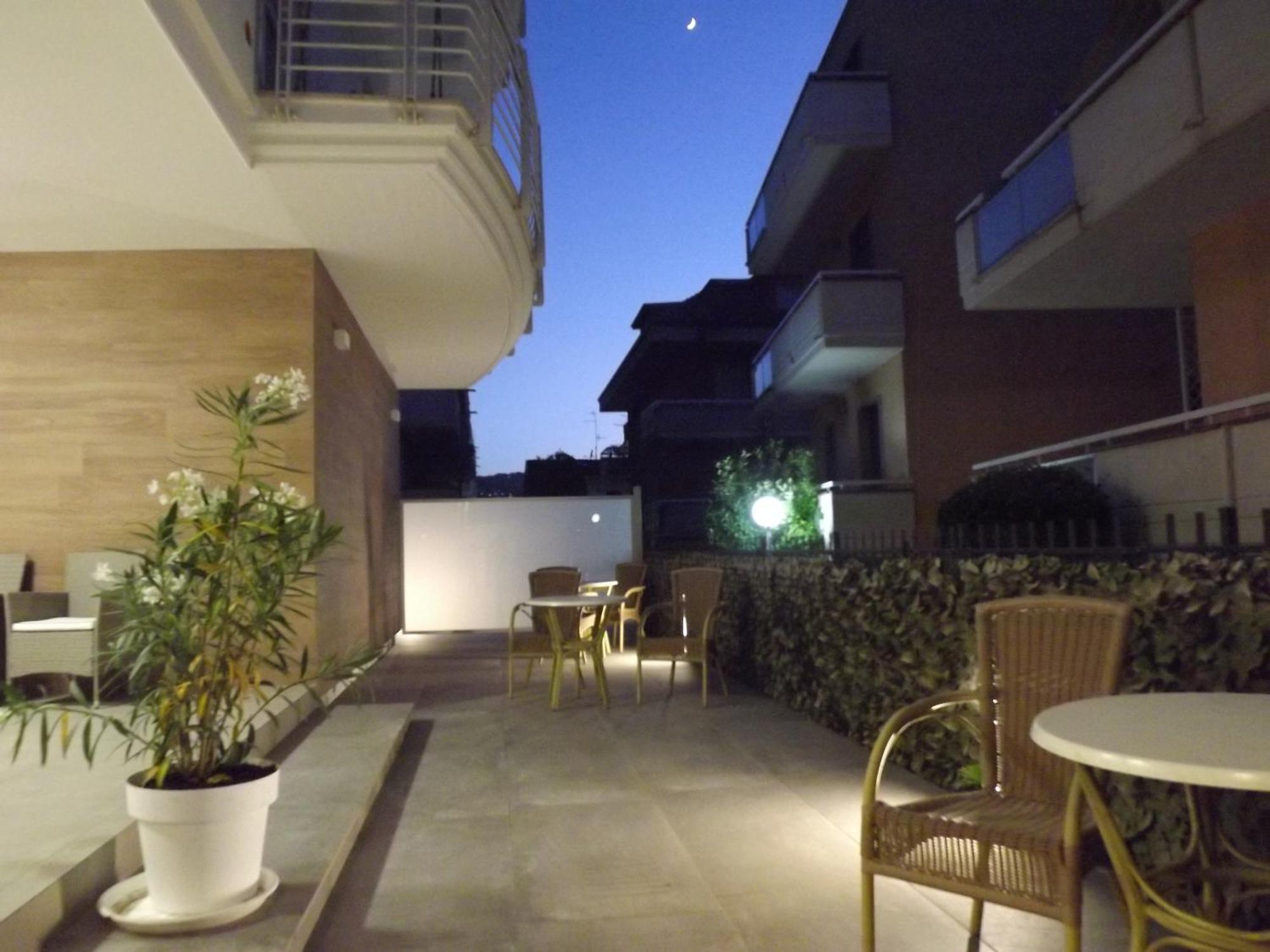 Residence Twigha Martinsicuro Kültér fotó
