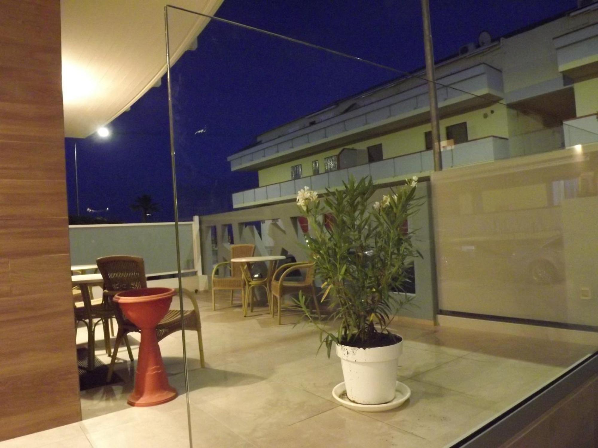 Residence Twigha Martinsicuro Kültér fotó